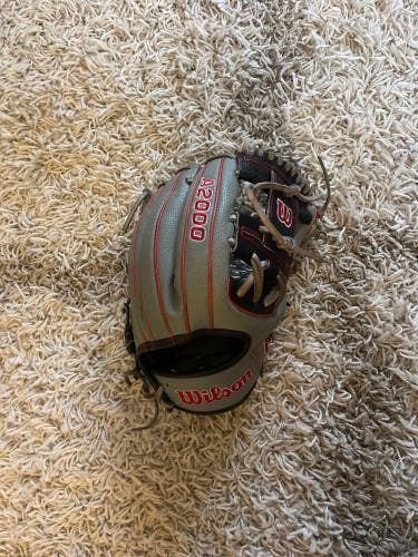 Infield 11.75" A2000 Baseball Glove