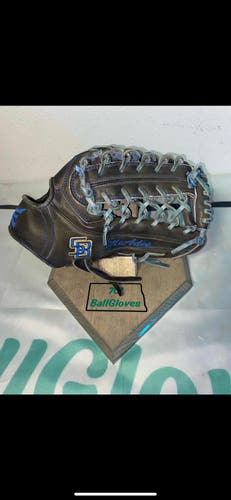 UCSB College Issue Outfield 12.75" Mako Baseball Glove
