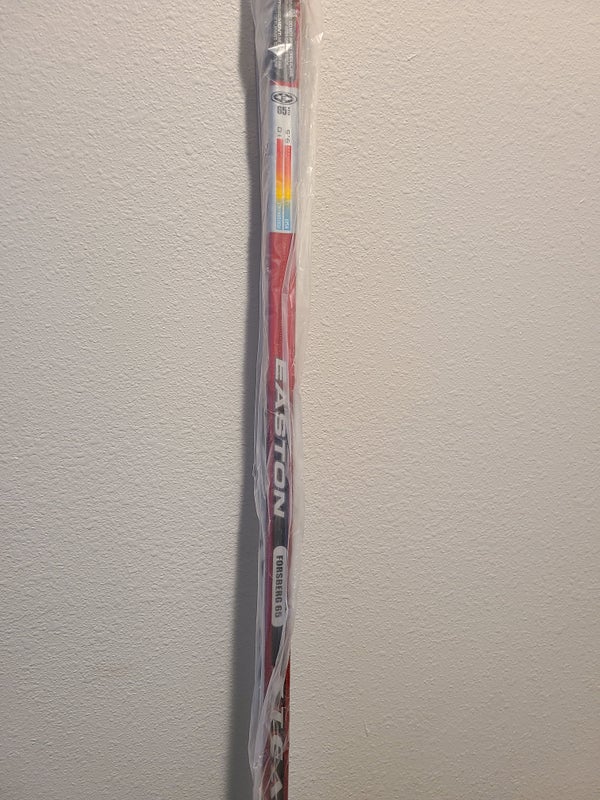 Easton Synergy SE6 Senior Composite Grip Ice Hockey Stick - Mens SAKIC R :  : Sports & Outdoors