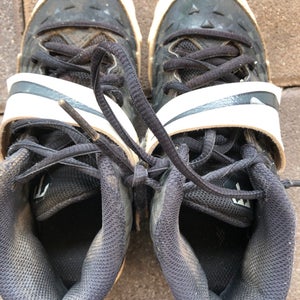 Used Nike Trout Footwear Size 13
