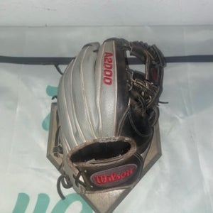 Used Infield 11.75" A2000 Baseball Glove