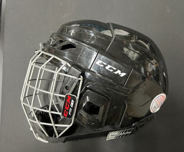 Used Youth CCM Fitlite 3DS Helmet