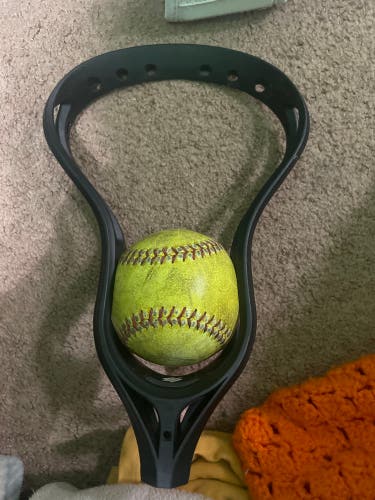 Used StringKing Legend Intermediate Head