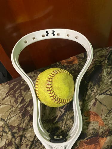 Used Under Armour Command Head