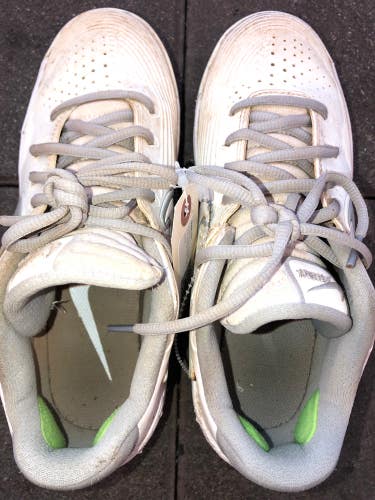 Used Men's 6.0 (W 7.0) Metal Nike Footwear