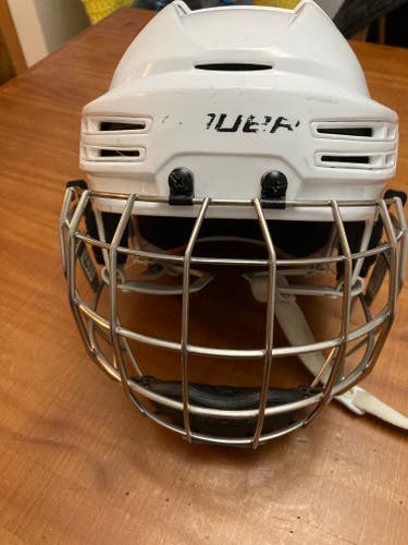 Used Small Bauer Re-Akt 75 Helmet