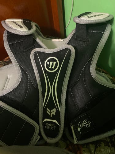 Youth Extra Large Warrior Rabil Next Shoulder Pads