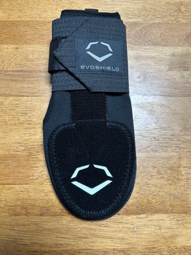 Black New Senior EvoShield Wrist Guards Sliding mitt