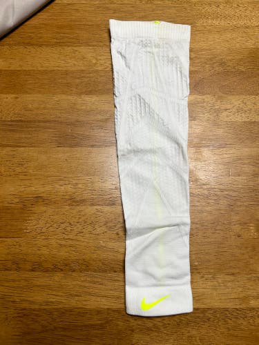 Nike Arm sleeve