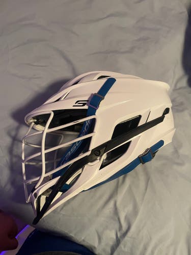 Player's Cascade S Helmet