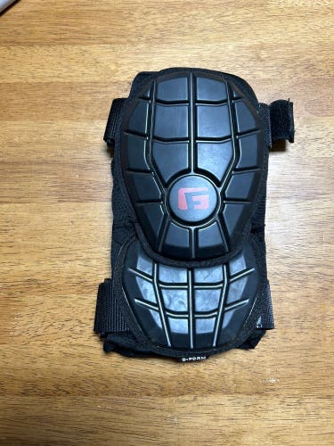 Baseball elbow guard