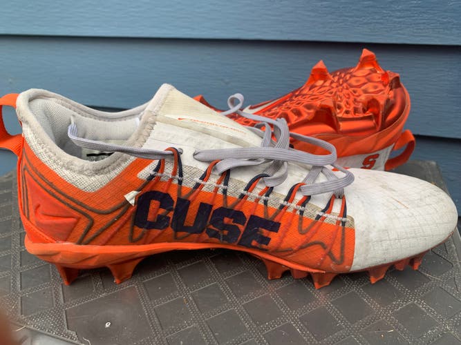 Syracuse mens lacrosse team issued cleats