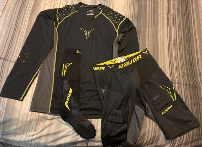 Bauer Compression Base Layer Set