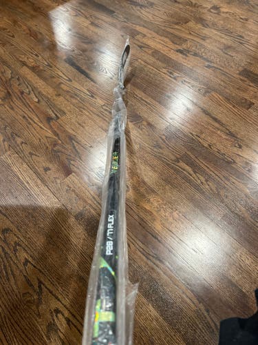 Senior Left Hand P28  Ag5nt Hockey Stick
