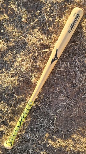 Used BBCOR Certified Mizuno Bamboo MZB-271 Bat (-3) 30 oz 33"