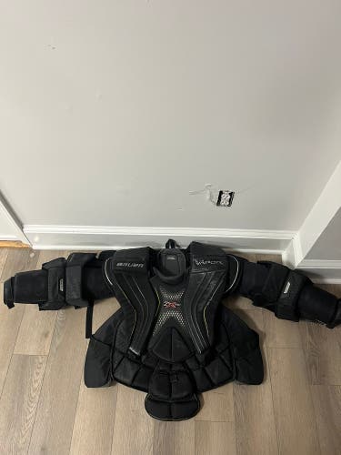 Used XL Bauer  Vapor 2X Pro Goalie Chest Protector