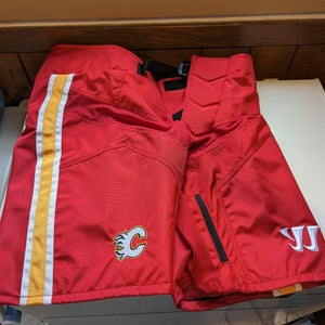 Calgary Flames Warrior Dynasty/QRE Girdle/Pant shell, Medium