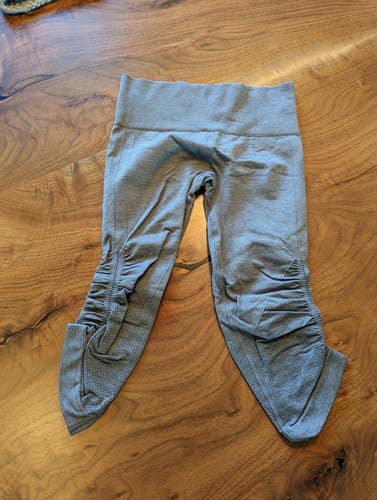 Lululemon In The Flow Cropped Leggings Gray Size 4 (Small)
