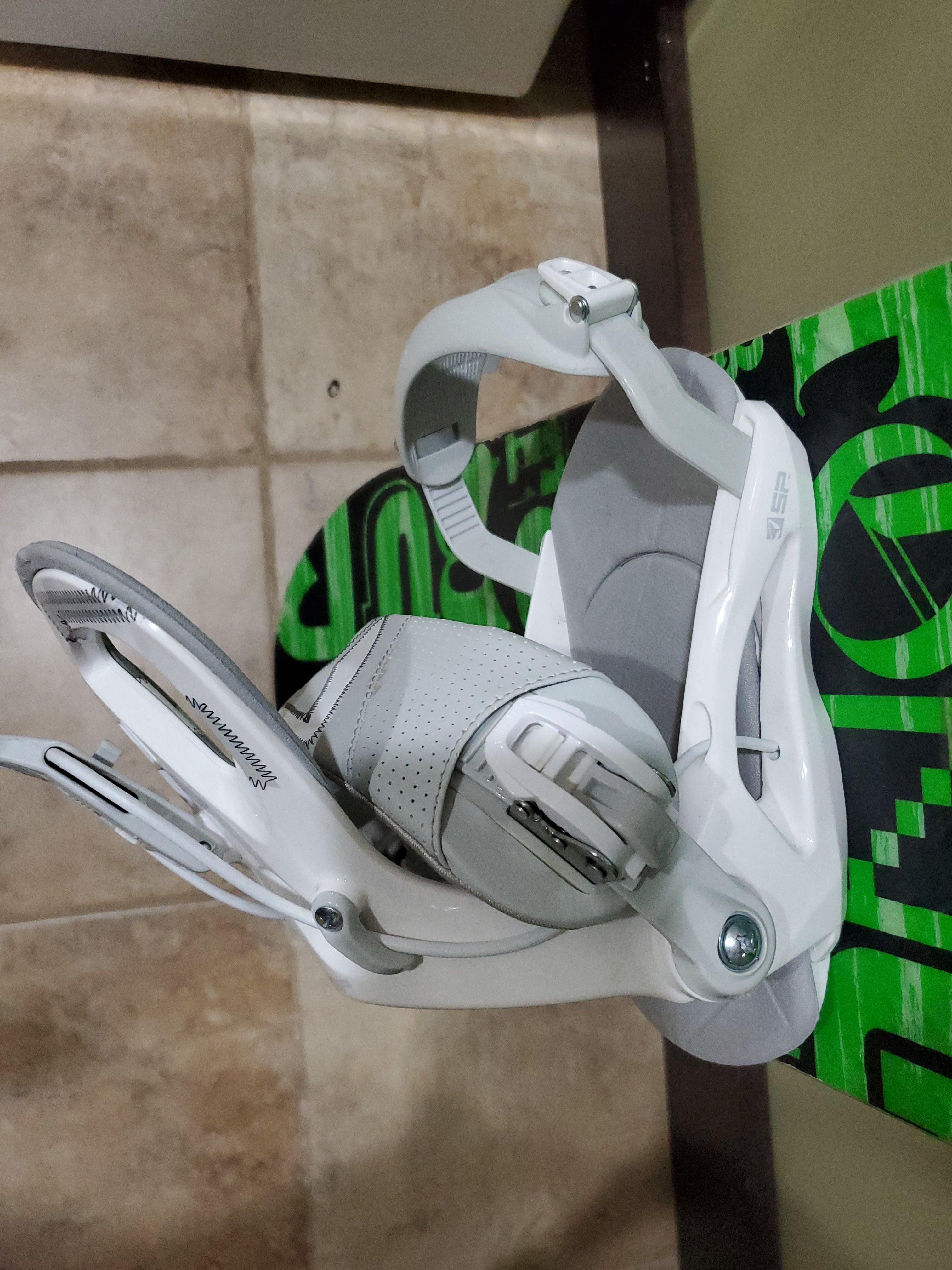 Burton Cruzer Snowboard 134 cm With Worldwide Binding Size