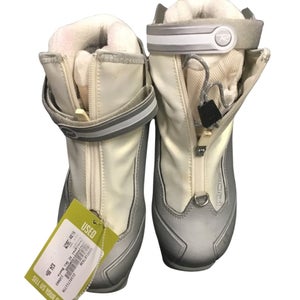 Used Rossignol W 05-05.5 Jr 03.5-04 Cross Country Ski Girls Boots