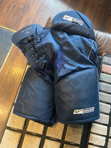Senior Medium Bauer  Bauer Supreme 50 Hockey Pants