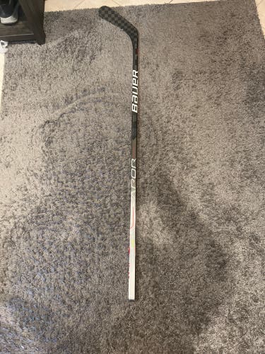 Bauer Vapor Hyperlite Hockey Stick p92 77 flex LH