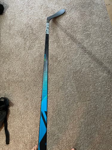 RH 77flex P28 Pro Stock Nexus Geo Hockey Stick