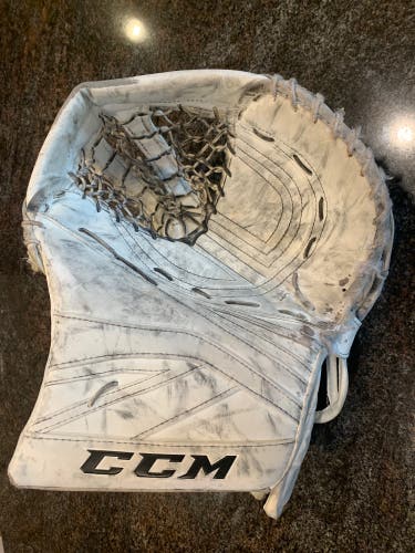 CCM P2.9 Regular Glove