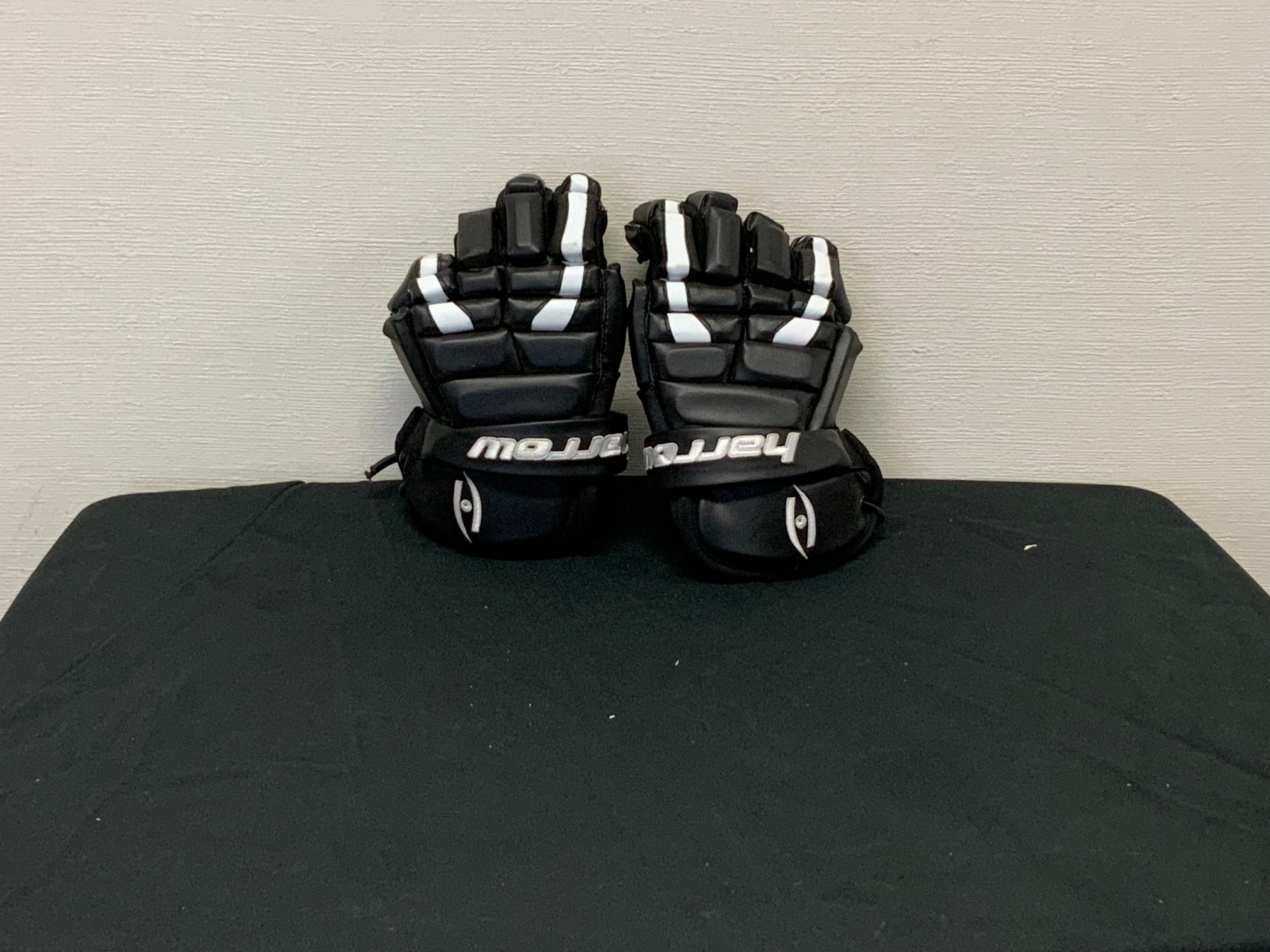 New Player's Harrow S2 Lacrosse Gloves 10"