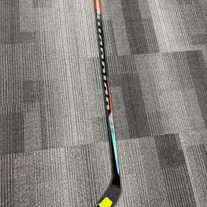 New Right Handed W28M  Covert QRE10 Hockey Stick