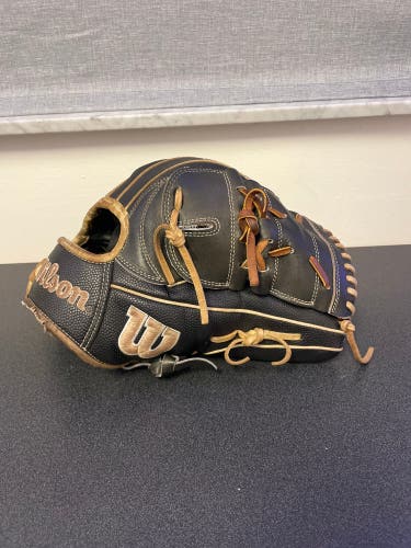 Pitcher's 12" A2000 Baseball Glove