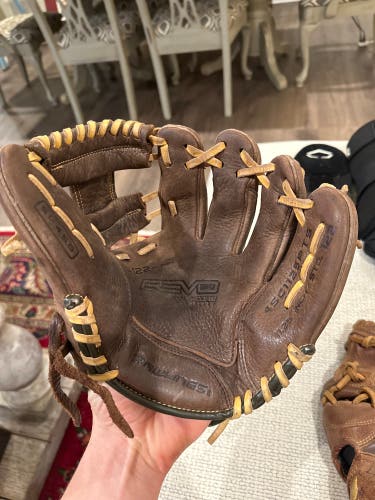 Infield 11.25" Revo Baseball Glove