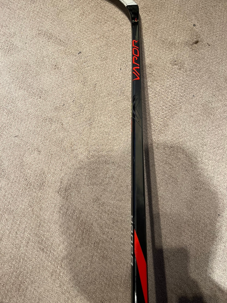 30flex Right Handed P28 Vapor FlyLite Hockey Stick
