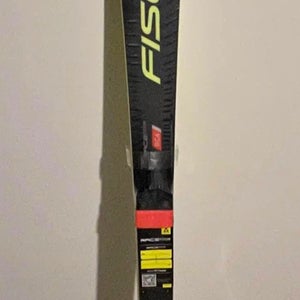 BRAND NEW  - NEVER USED  2023 Fischer 150 cm Racing RC4 World Cup SL Skis With Bindings