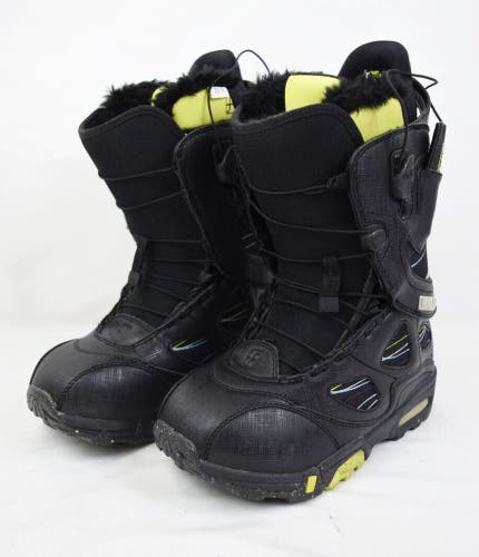 NEW FORUM W4 SNOWBOARD BOOTS WOMEN SIZE 4