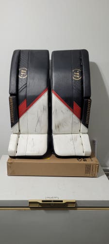 Used 33" Warrior Ritual G5 Pro Goalie Leg Pads