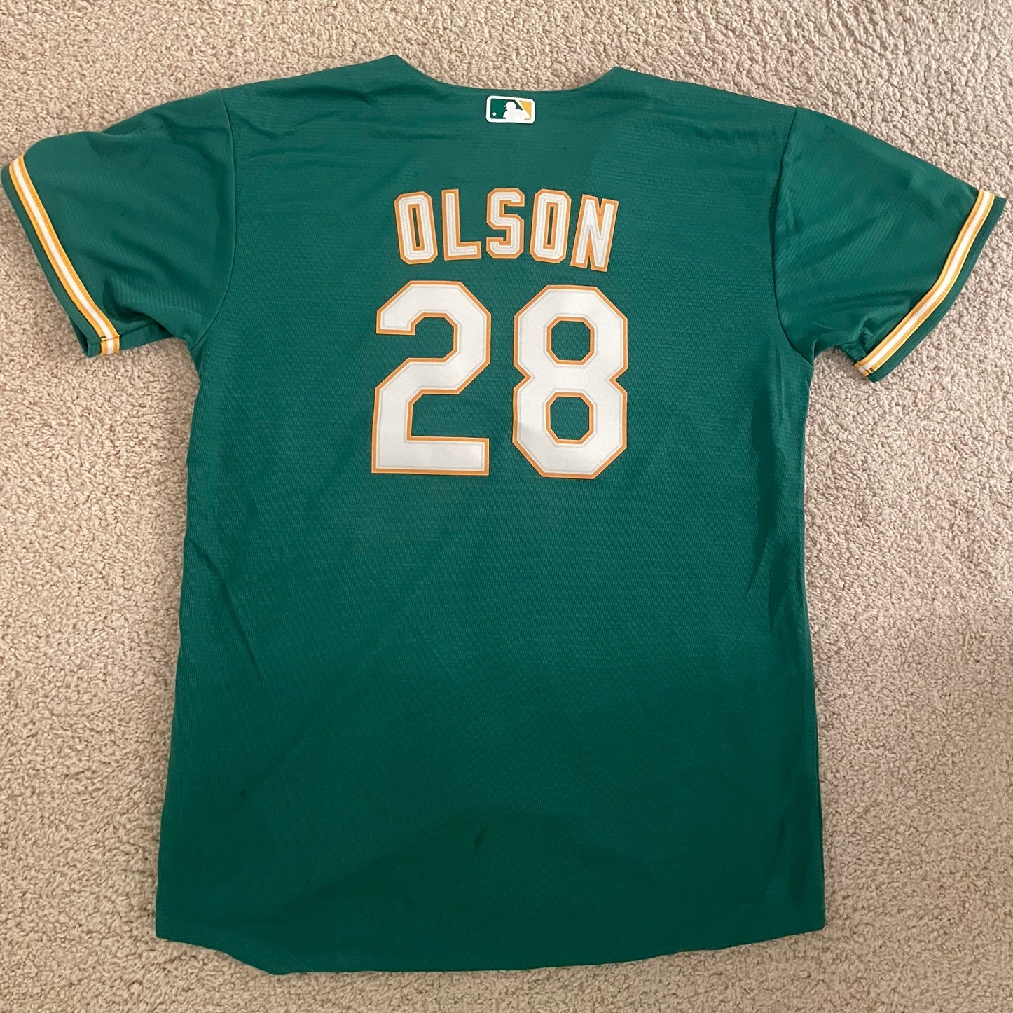 Nike / Youth Oakland Athletics Matt Olson #28 White Replica Baseball Jersey