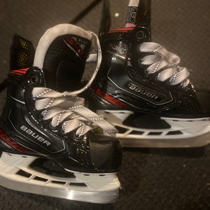 Used Bauer Regular Width Size 8 Vapor X Shift Pro Hockey Skates