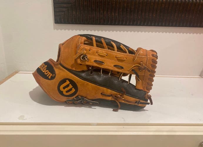 Outfield 12.25" A2000 Baseball Glove