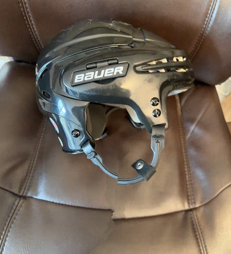 Used Medium Bauer 5100 Helmet