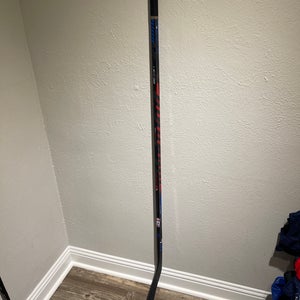 Senior Right Handed Toe Pattern Covert QRL Hockey Stick