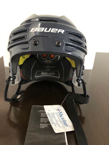 New Small Bauer Re-Akt 75 Helmet   HECC THE END OF 02/2024