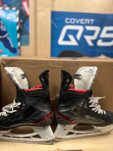 Intermediate Used Bauer Vapor 2X Hockey Skates Regular Width Size 5