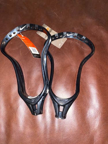 Bundled Two New Nike CEO Heads