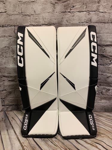 New CCM Axis 2.9 Goalie Pads 33+1.5