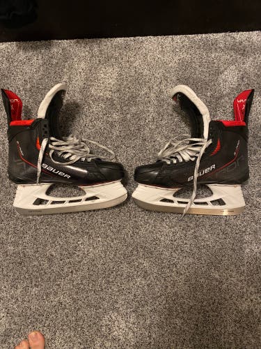 Used Bauer Regular Width  Size 11 Vapor 3X Pro Hockey Skates