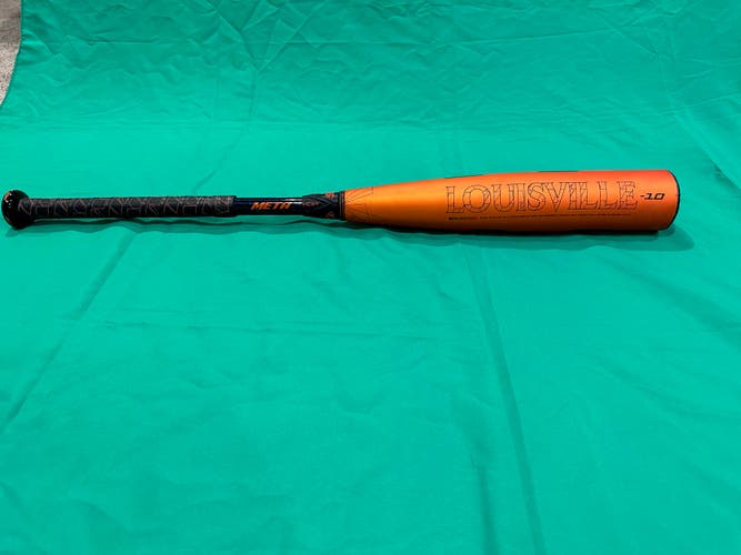 Used USSSA Certified 2022 Louisville Slugger Meta Bat (-10) 20 oz 30"