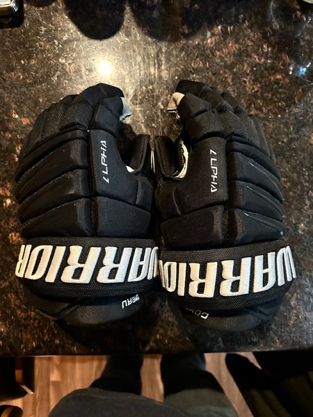 Used Warrior 14" Pro Stock Alpha Pro Gloves