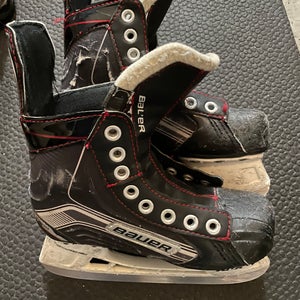 Used Bauer Regular Width Size 1 Vapor X300 Hockey Skates