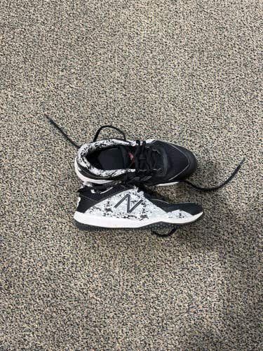 Black Youth Used Men's Men's 4.5 (W 5.5) New Balance Shoes